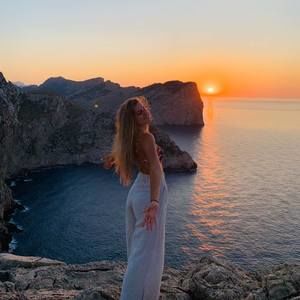 Meet your Posher, Joana